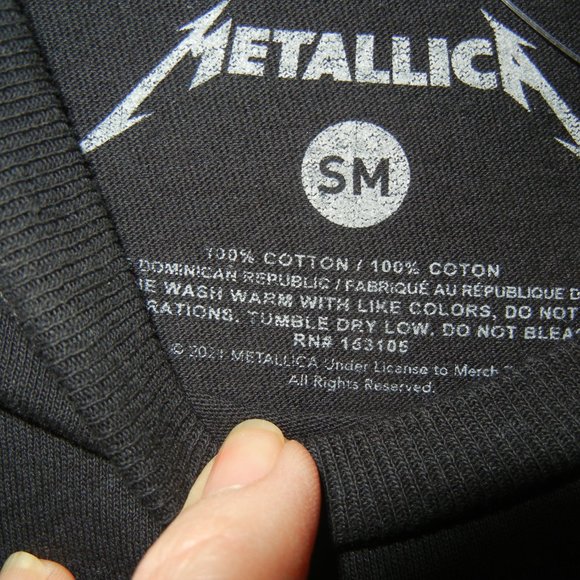 NEW! Metallica Mens Small T Shirt Short Sleeve Lightning Concert Minimalist Band - Picture 5 of 8
